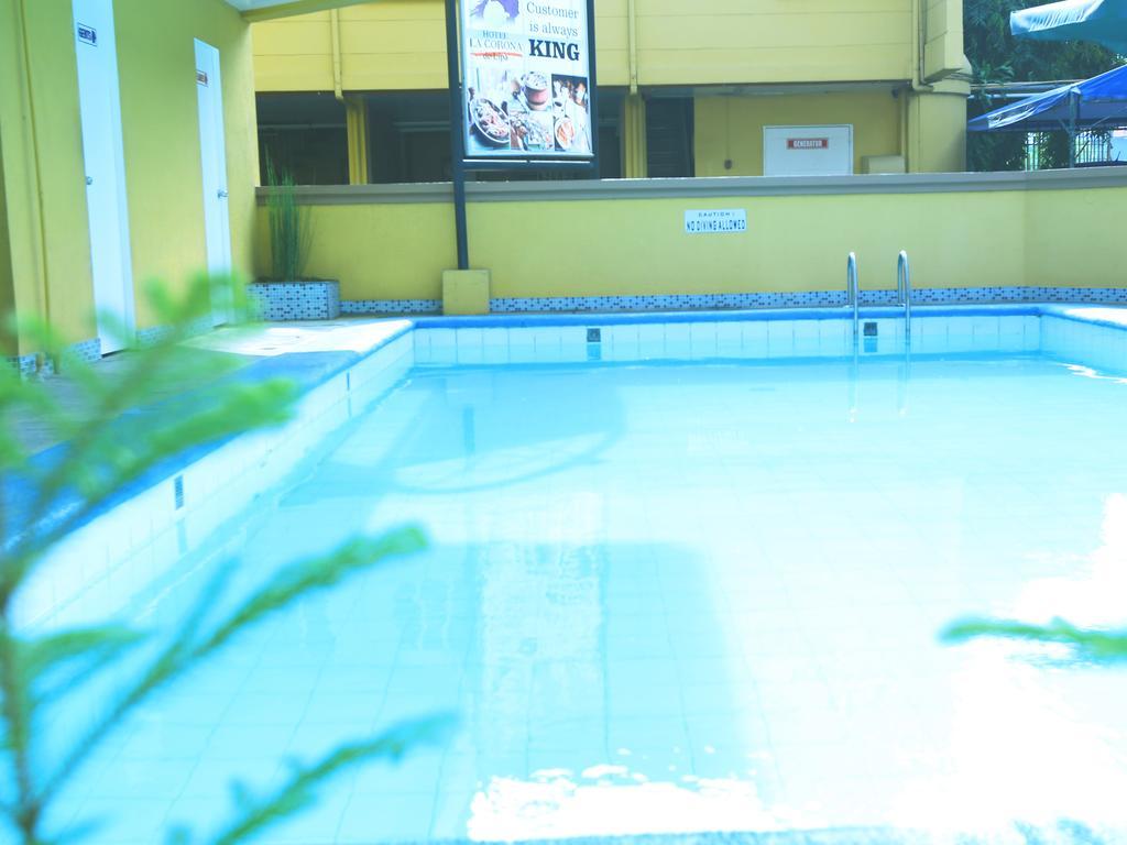 Hotel La Corona De Lipa Lipa City Екстериор снимка